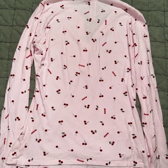 Skims Soft Lounge Cherry Blossom Shirt - Picture 3 of 3